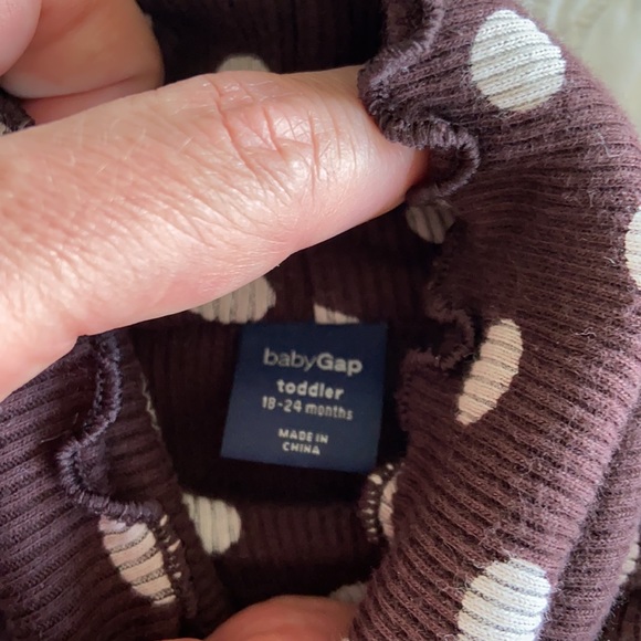 Baby Gap Brown and White Ribbed Polka Dot Turtleneck Top in Size 18-24M - Picture 7 of 7